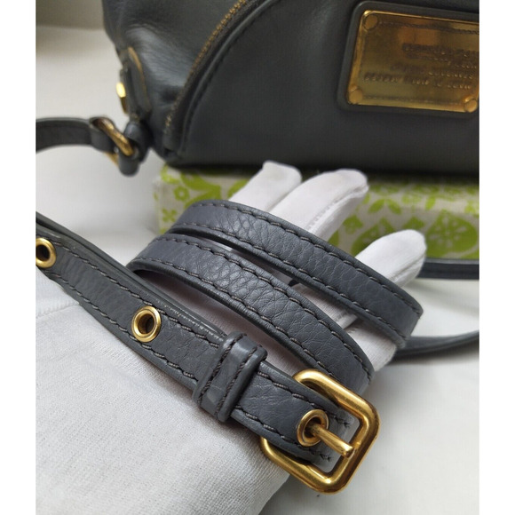 Marc By Marc Jacobs Gray Leather Zipper Flap Closure Small Crossbody Bag - Picture 7 of 16